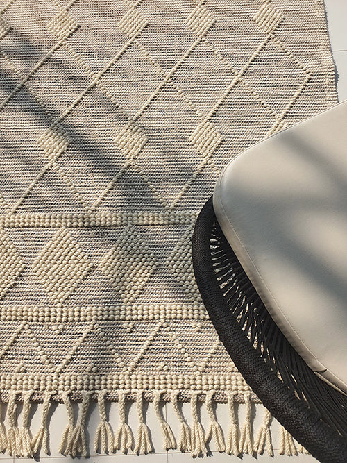 Hand Made Patterned Woven Rug For Indoor (5 Sizes)