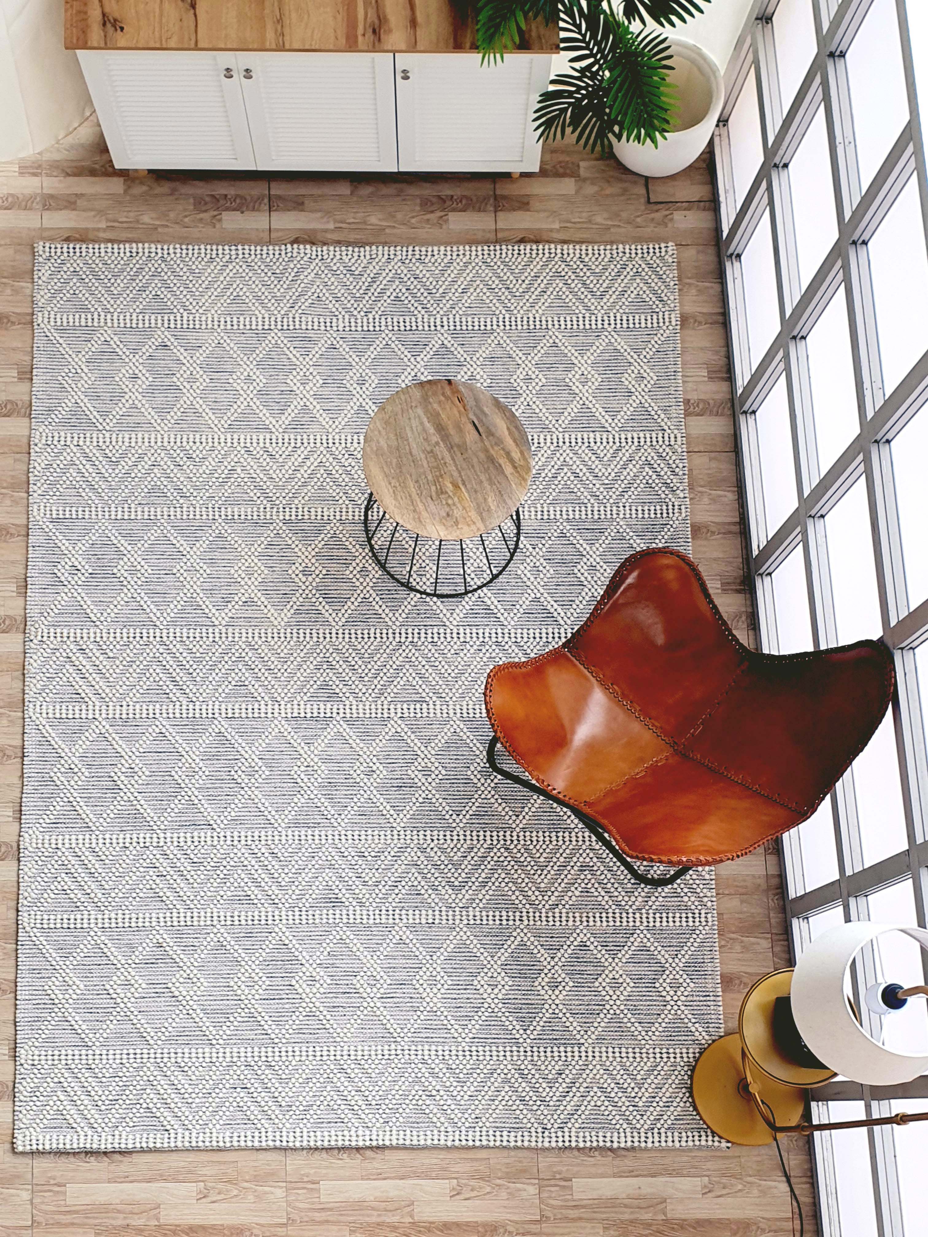 Handmade Woven Rug Natural & White Color Floor Rug (5 Sizes)