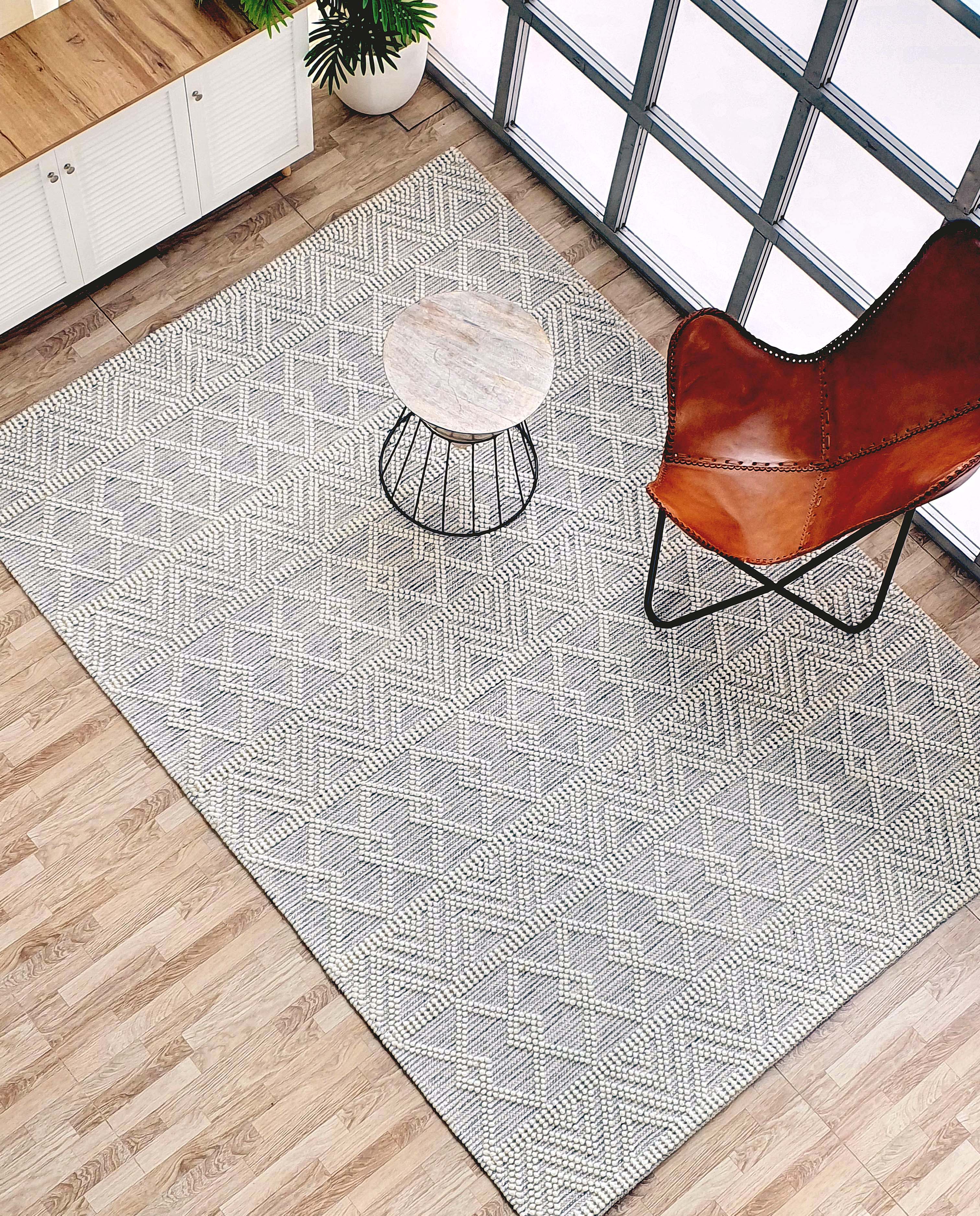 Handmade Woven Rug Natural & White Color Floor Rug (5 Sizes)