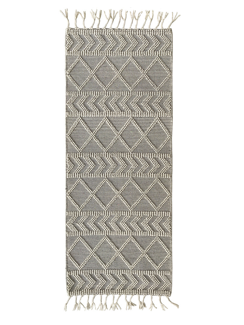 Hand Made Woven Rug Natural & White Color With Fringes (5 Sizes)