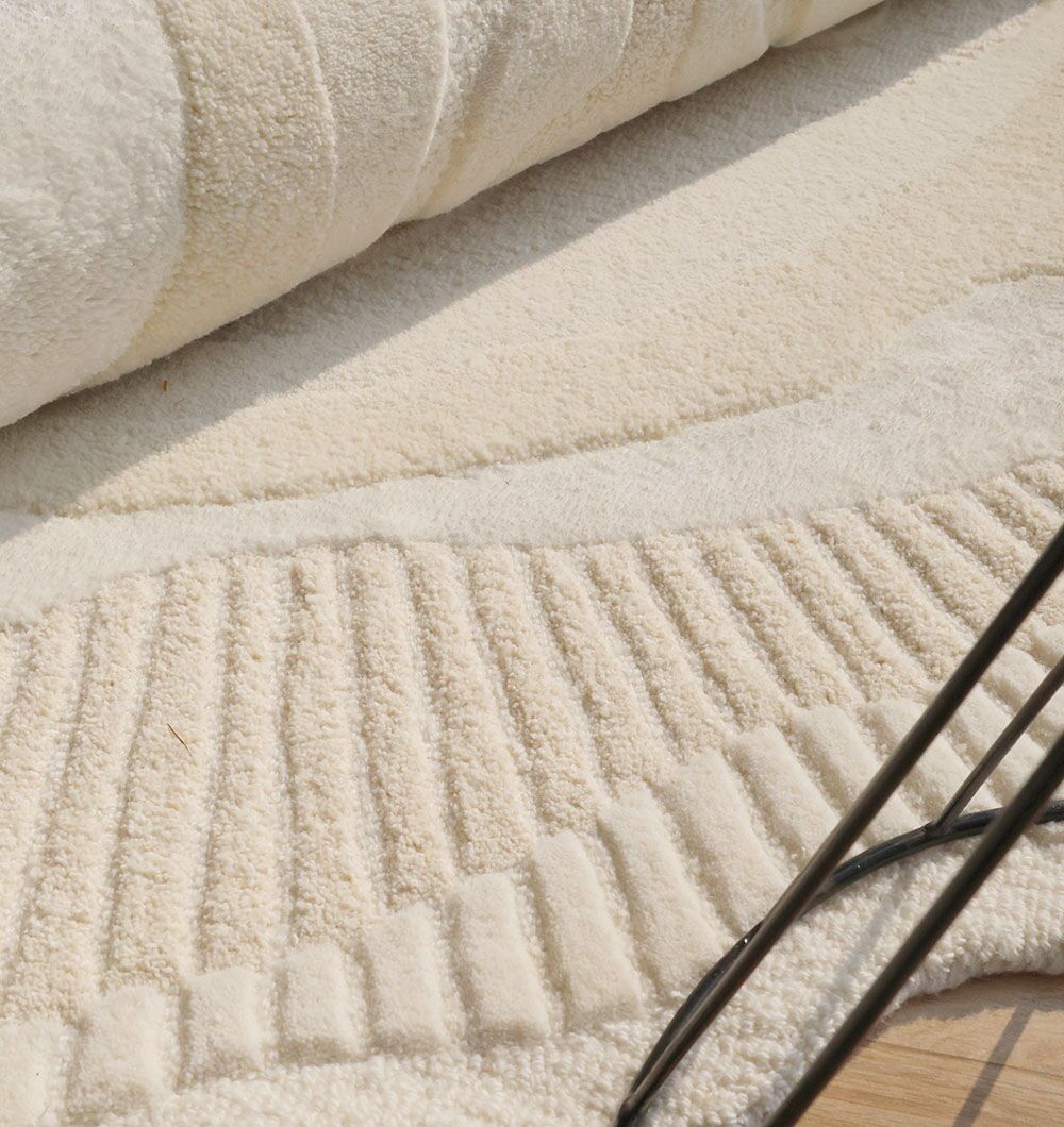 Hand made Capri Irregular Rug 200X200CM