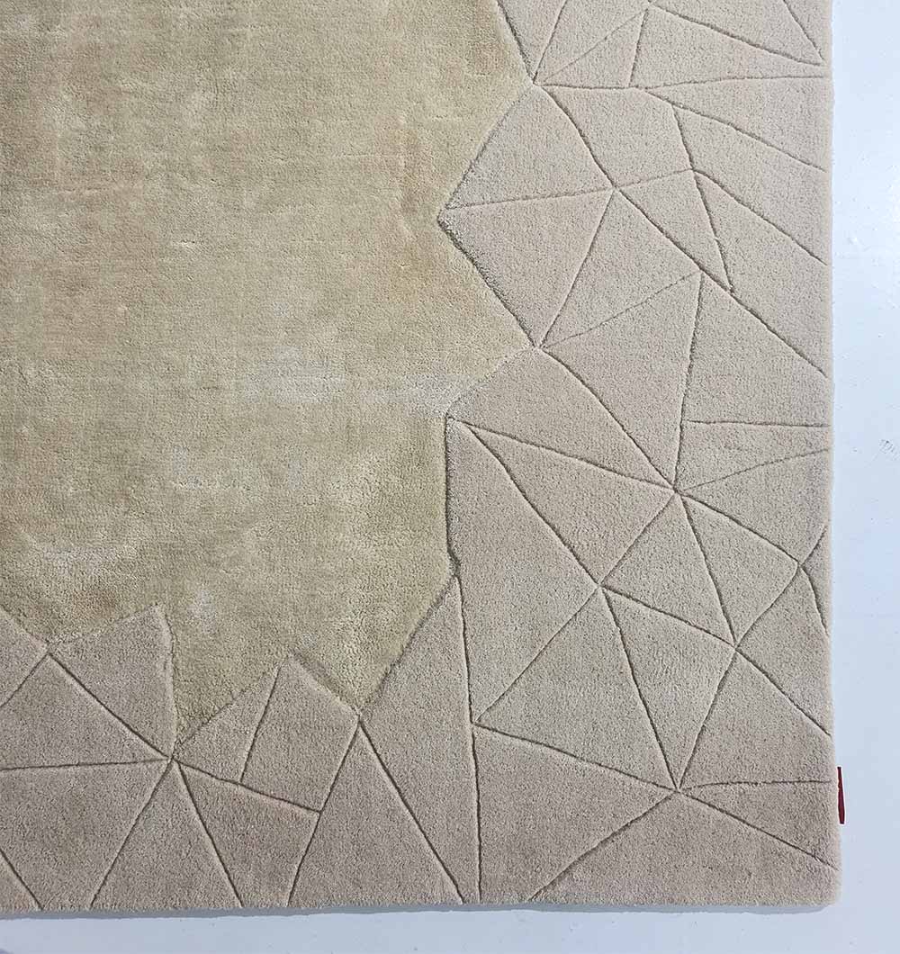 Premium Handmade Carpet (200cm x 300cm)
