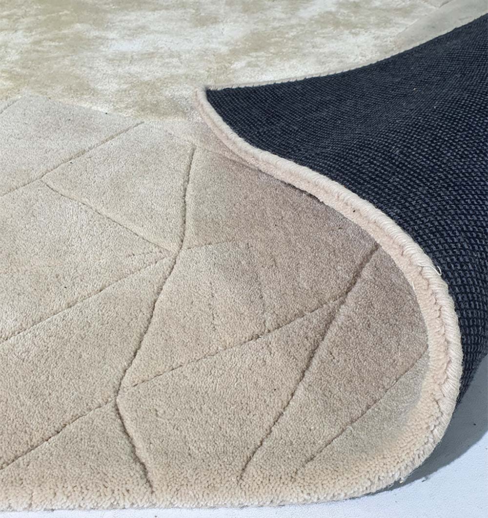 Premium Handmade Carpet (200cm x 300cm)