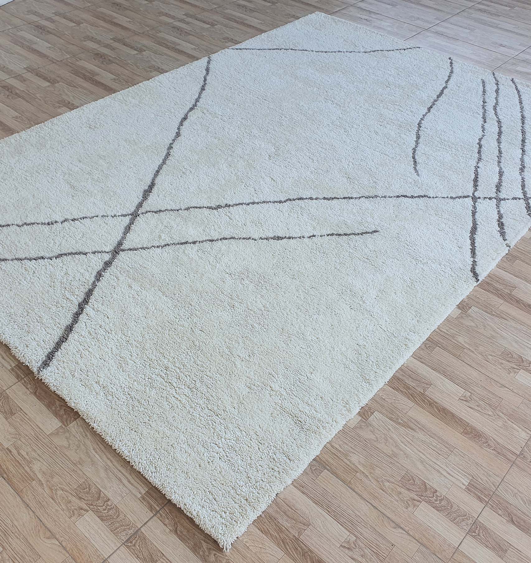 Grey & White Shaggy Rug 20OCM X 300CM
