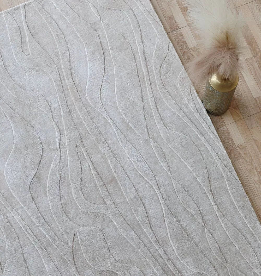 Lucy Hand Made Luxury Off-White Rug