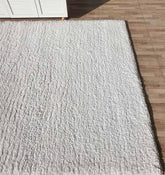 Soft White Shaggy Rug 300x400 CM