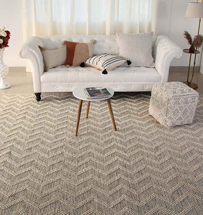 Hand Made Natural White Woven Rug (7 Sizes)