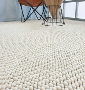 Hand Made Natural White Colour Woven Rug (5 Sizes)